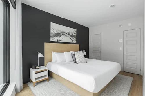 Griffintown Hotel, Room