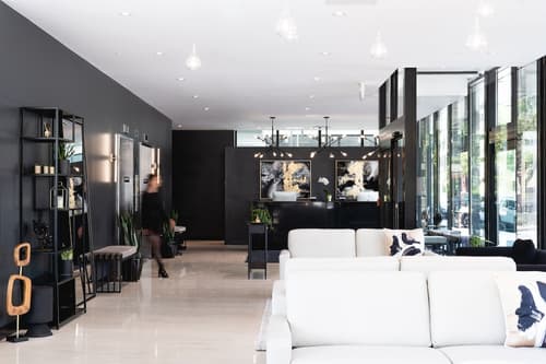 Griffintown Hotel, Lobby sitting area