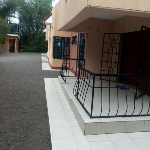 High End Guest House, Exterior