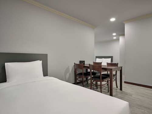 Ramada Hotels & Suites Seoul Namdaemun