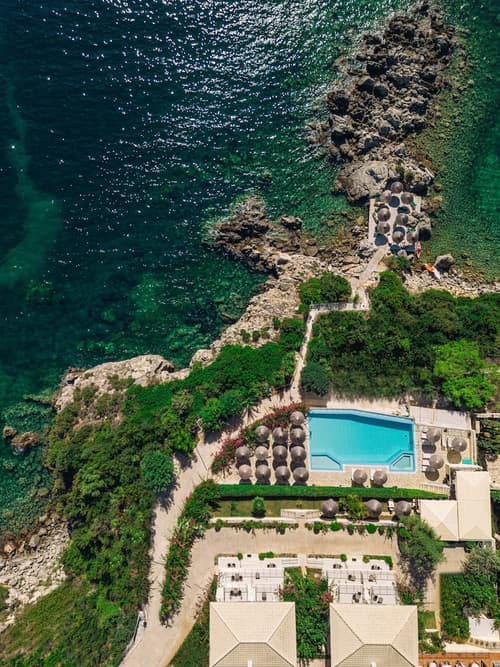 Costa Smeralda, Exterior