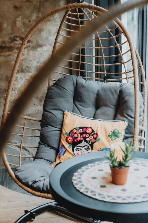 This Hostel, Reception