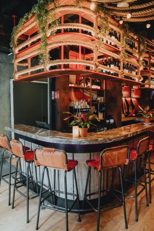 This Hostel, Reception