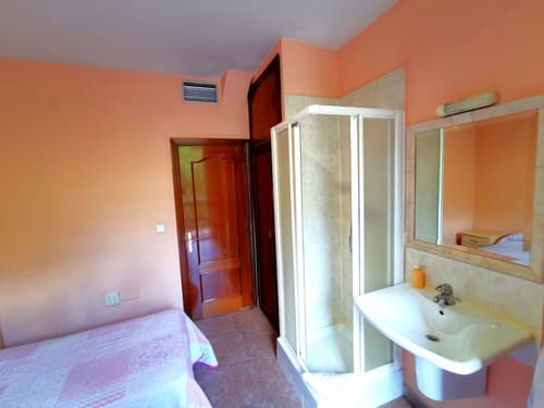 Casa de huéspedes asturiana, Room