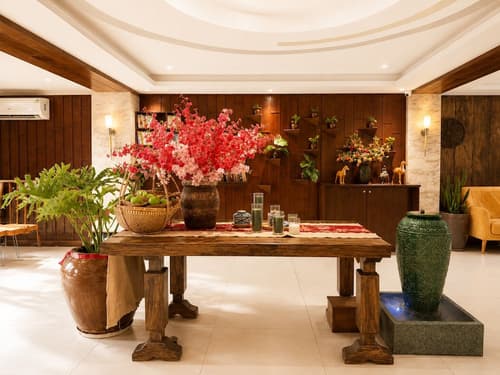 Happy Life Green Hotel