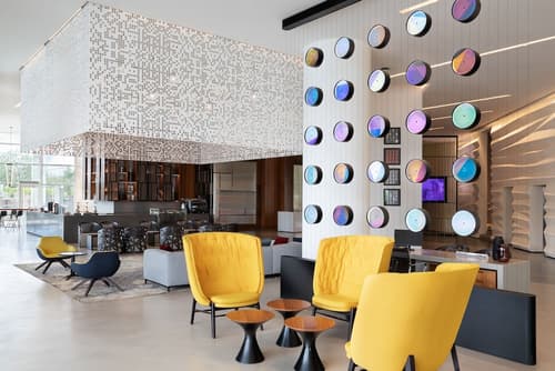 Le Méridien Riyadh, Lobby