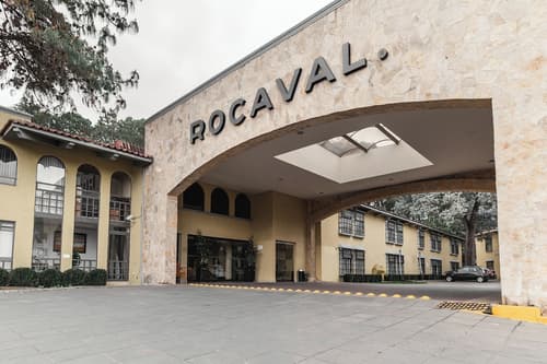 Hotel Rocaval, Primary image