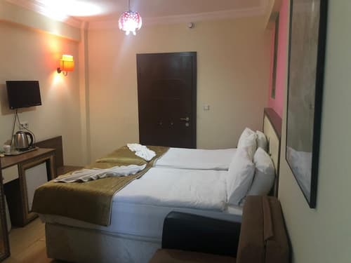 Honey Hotel