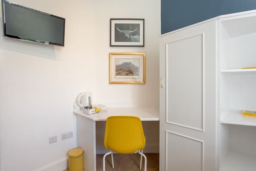 JOIVY Haymarket, Room