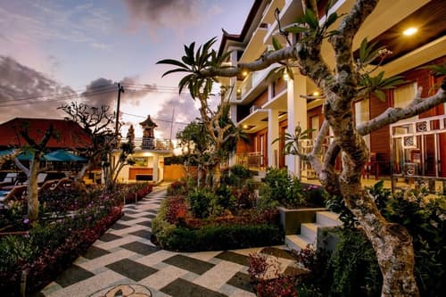 Nusa Sedayu hotel, Exterior