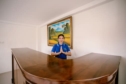 Nusa Sedayu hotel, Reception