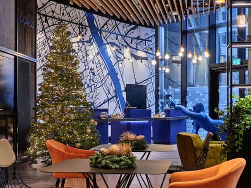 Holiday Inn Express Warsaw - The HUB by IHG, Reception