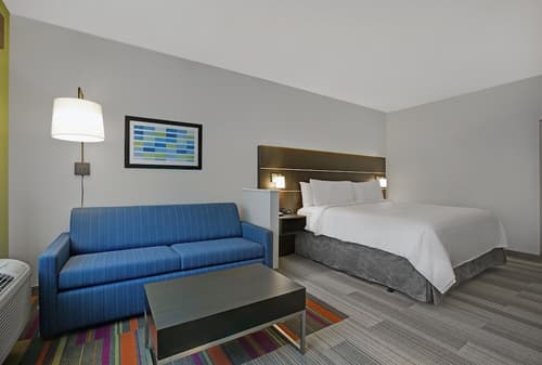 Holiday Inn Express Milwaukee Downtown by IHG, Room