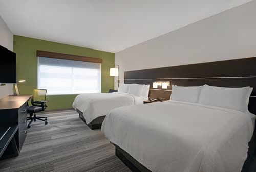 Holiday Inn Express Milwaukee Downtown by IHG, Room