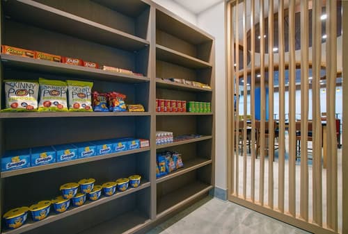 Holiday Inn Express Milwaukee Downtown by IHG, Property amenity