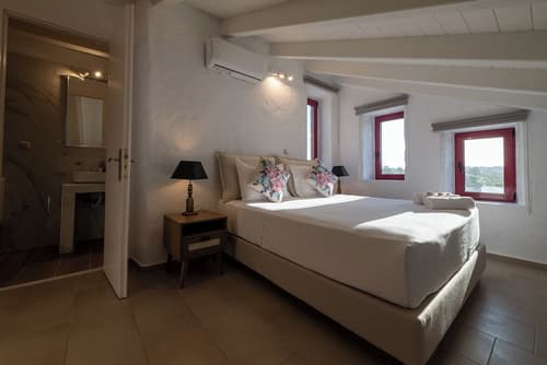 Abeloessa Methonian Hospitality