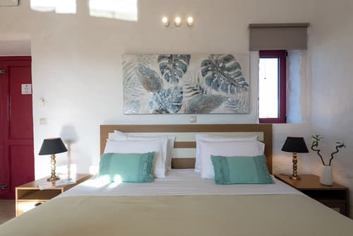 Abeloessa Methonian Hospitality