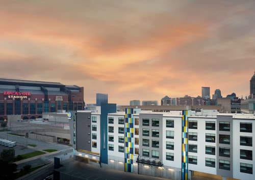 Tru By Hilton Indianapolis Downtown, IN, Exterior