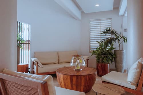 The Mill Resort & Suites, Lobby sitting area