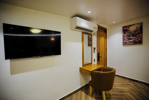 La Fleur Premium Central Apartment