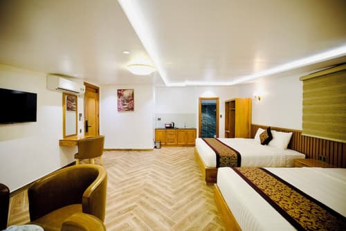 La Fleur Premium Central Apartment