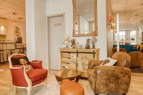 La Maison Hotel Mulhouse, Lobby sitting area