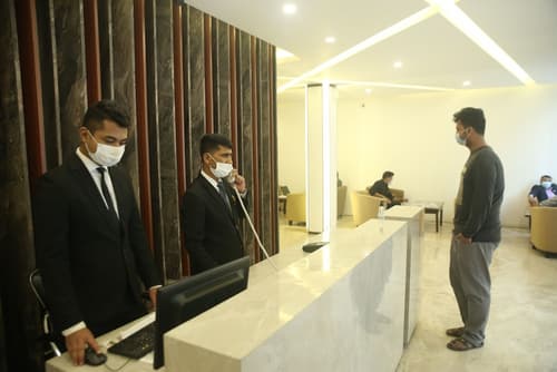 Hotel Zakaria International, Reception