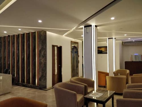 Hotel Zakaria International, Reception