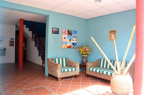 The Ritz Village Hotel, Lobby sitting area