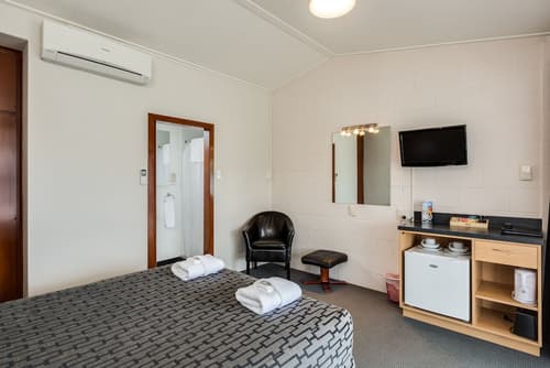 Ocean Beach Hotel, Living area