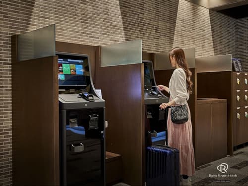 Daiwa Roynet Hotel Kyoto Shijo Karasuma, Check-in/check-out kiosk