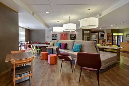 Home2 Suites by Hilton Nashville Vanderbilt, TN, Lobby
