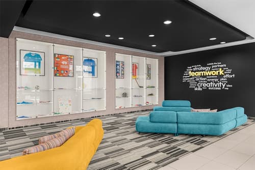 Park Inn by Radisson Budapest, Lobby