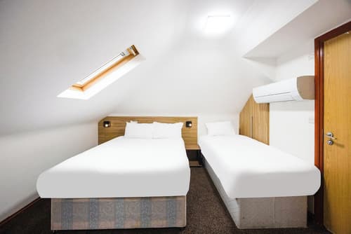 Arinza Hotel, London Ilford, Room