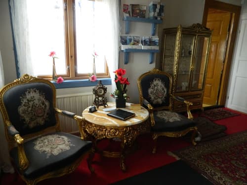 Eidfjord Gjestgiveri, Lobby sitting area