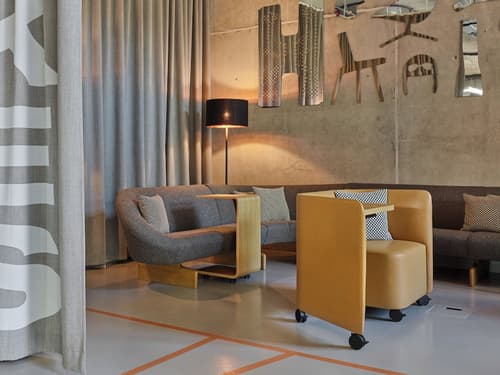 25hours Hotel Zurich West, Lobby sitting area