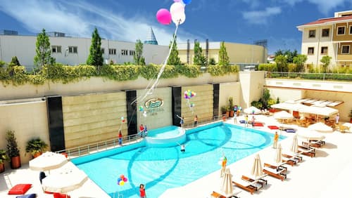 Crowne Plaza Bursa Convention Center & Thermal Spa by IHG, Pool