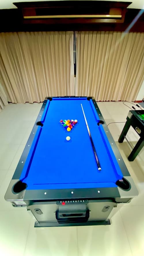 Nak Nakara Hotel, Reception