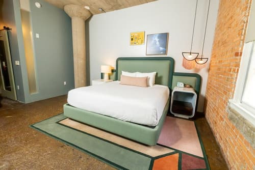 Canvas Hotel Dallas