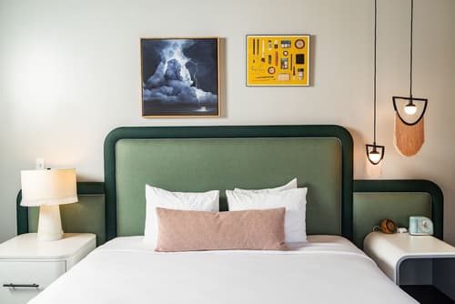 Canvas Hotel Dallas