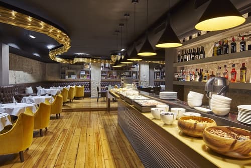 9Hotel Mercy, Breakfast area