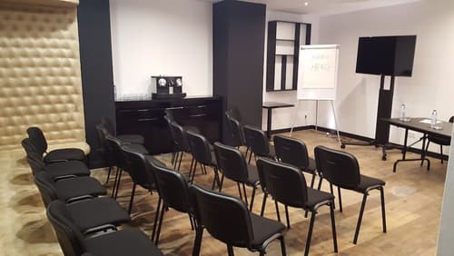 9Hotel Mercy, Meeting facility