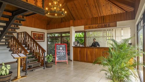 Ficus Sunset Suites, Reception
