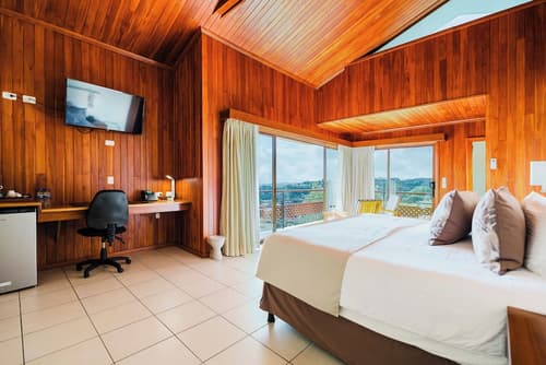 Ficus Sunset Suites, Room