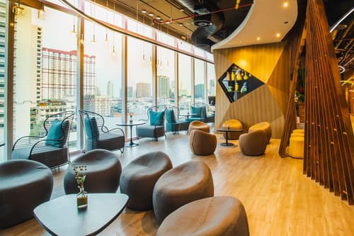 VELA Dhi GLOW Pratunam, Lobby sitting area