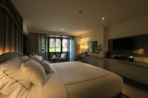 Riva Surya Bangkok, Room