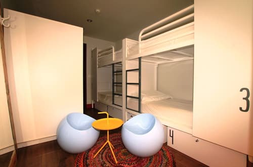 Generator Barcelona, Room