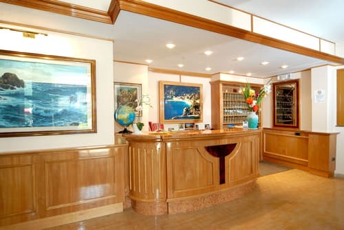 Hotel 5 Terre, Reception