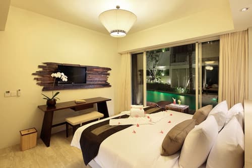 The Akmani Legian, Room