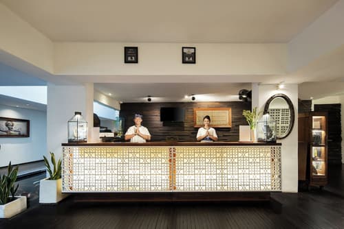 The Akmani Legian, Reception